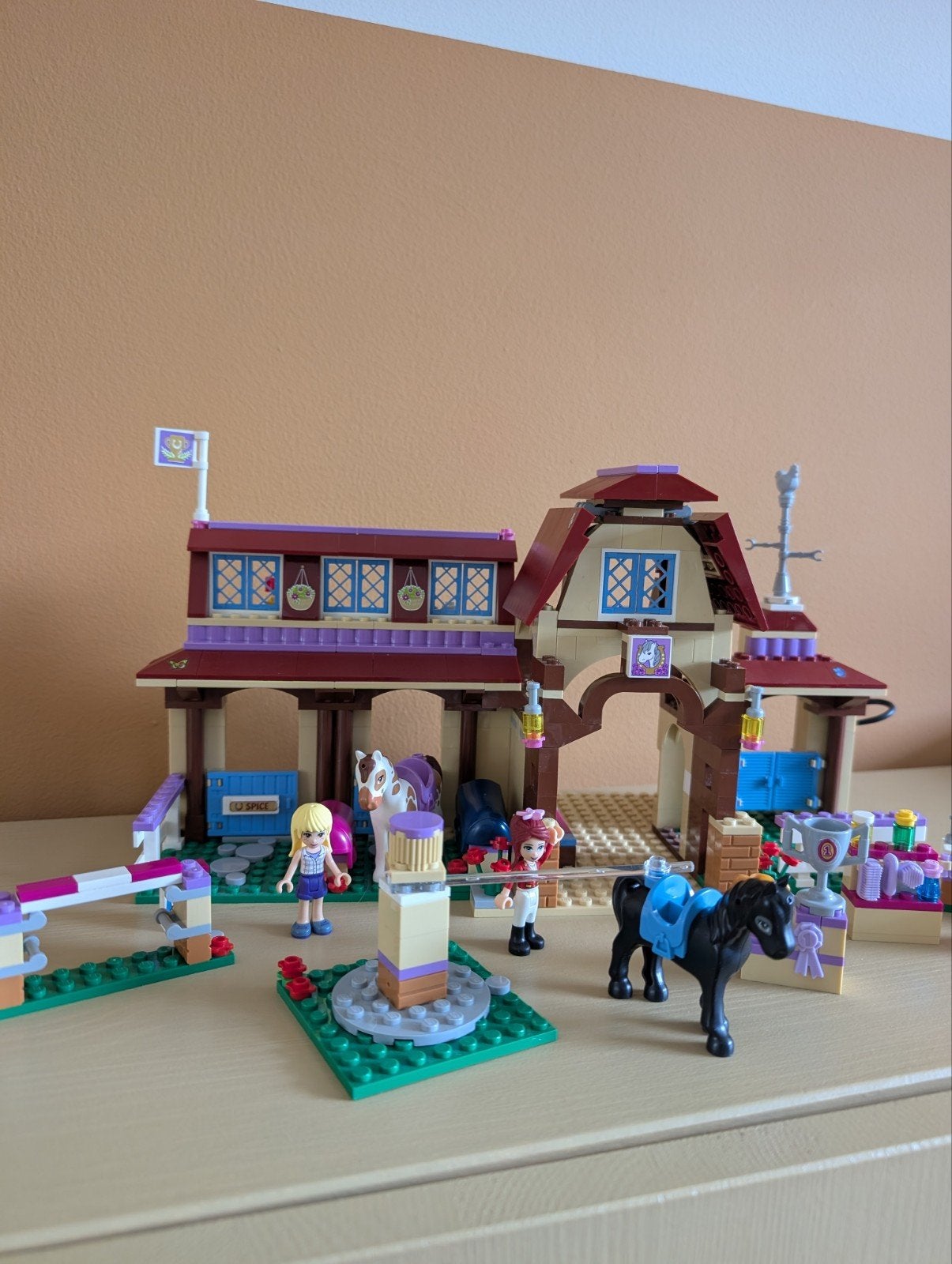 lego friends manege 41126, Lego, Friends, Ophalen of Verzenden, Zo goed als nieuw