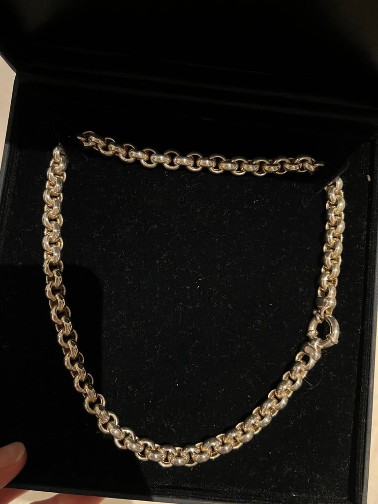 Zilveren ketting met doos, Ophalen of Verzenden, Zo goed als nieuw, Zilver, Zilver