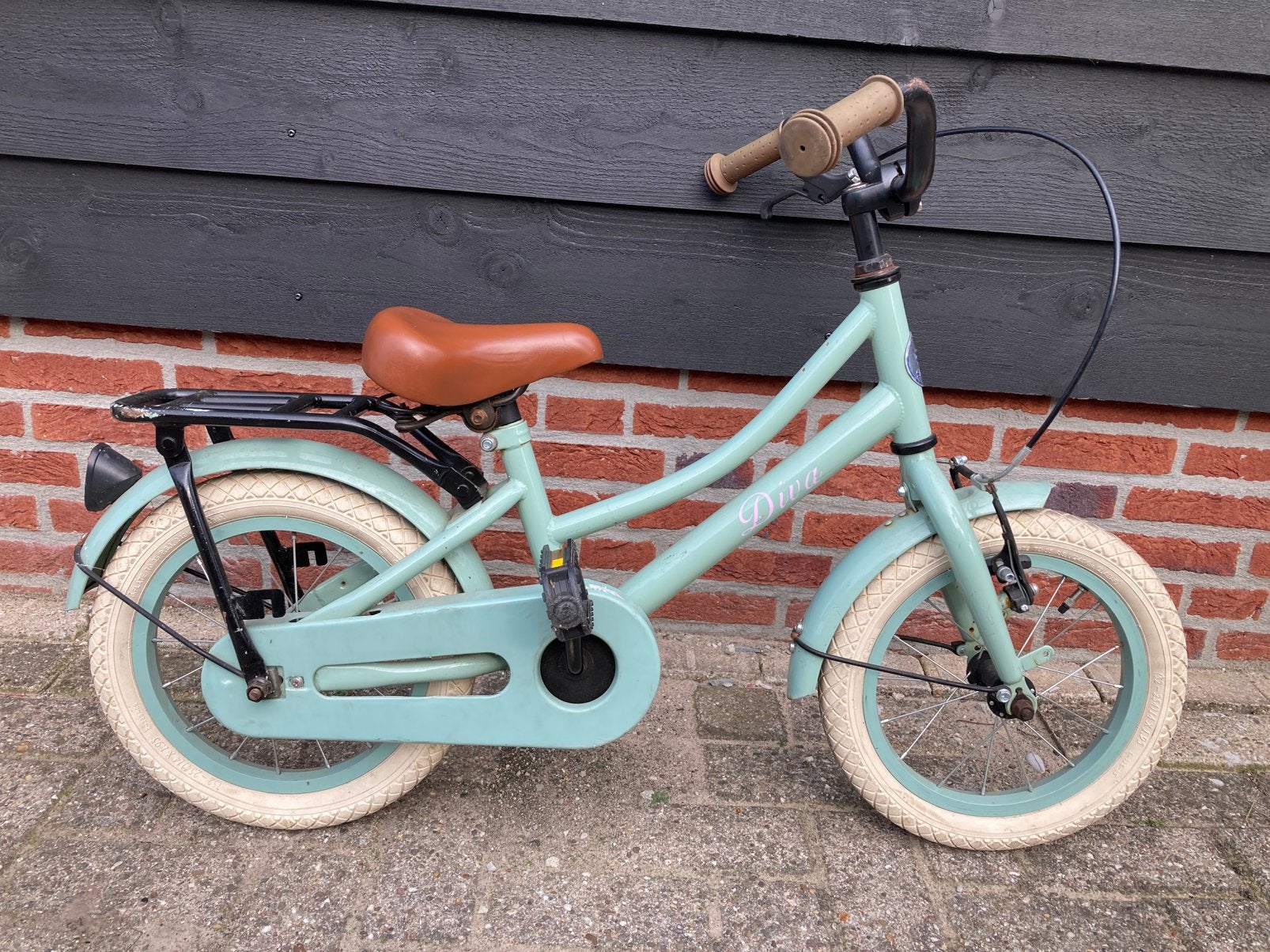 Meisjesfiets 14 inch - Diva, Fietsen en Brommers, Ophalen, Gebruikt, Terugtraprem, Minder dan 16 inch