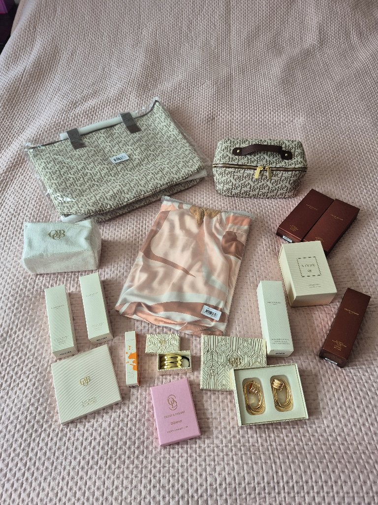 Olcay Gulsen Makeup, Skincare, Parfum etc voor 50% van prijs, Ophalen of Verzenden, Nieuw, Gehele gezicht