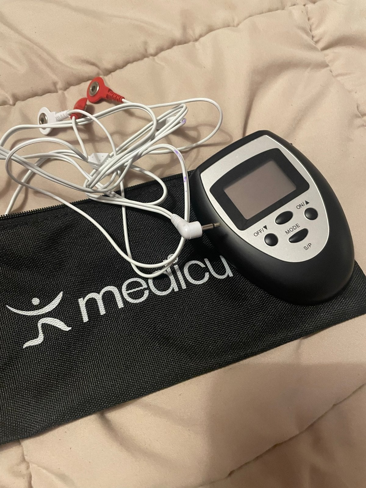 MedicU TENS/EMS apparaat voor spierstimulatie, Sport en Fitness, Ophalen of Verzenden, Zo goed als nieuw, Overige typen