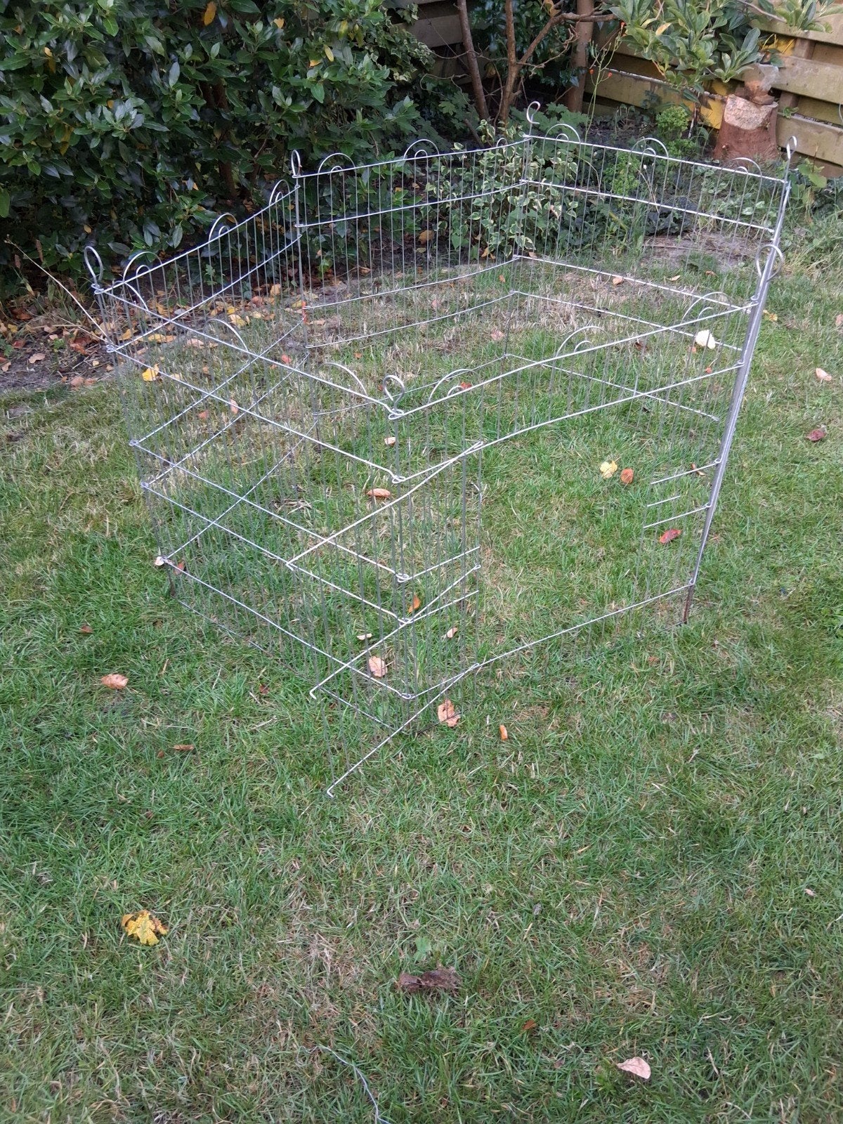 bench of ren hekwerkjes beeztees kip hond konijn, Ophalen, Gebruikt