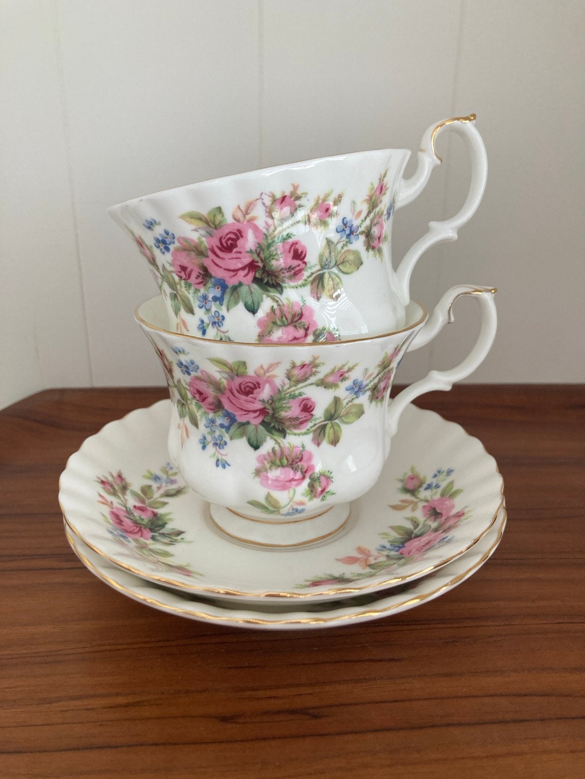Vintage Royal Albert Moss Rose set van 2 heren kopjes, Verzenden