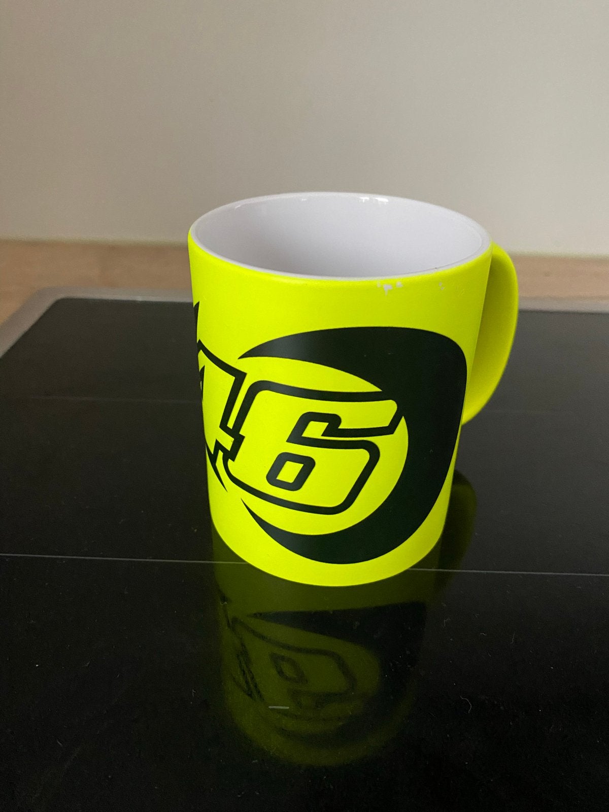 Valentino Rossi VR46 Mok - Geel/Zwart, Overige typen, Geel, Ophalen of Verzenden, Zo goed als nieuw