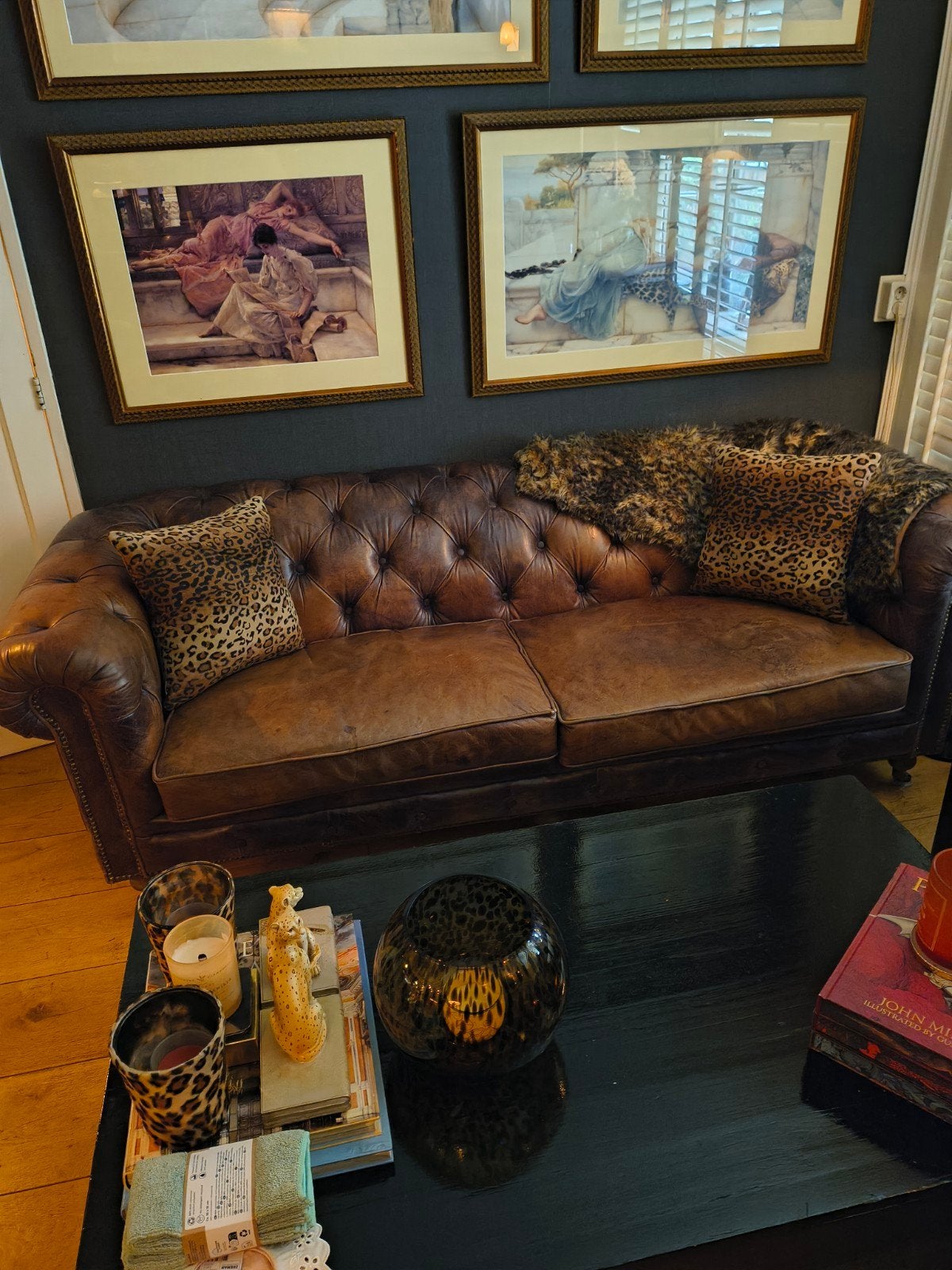 Chesterfield bank antraciet/bruin, Huis en Inrichting, Banken | Bankstellen, Ophalen of Verzenden, Gebruikt, 75 tot 100 cm