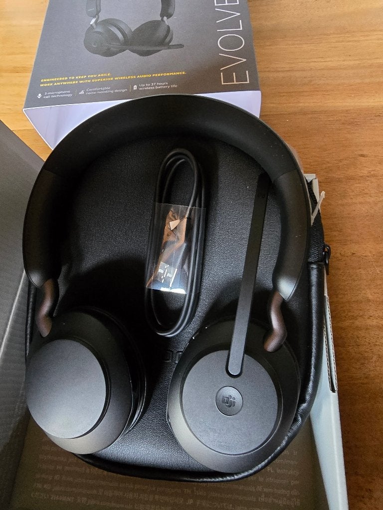 Jabra Evolve2 65 met bluetooth zender, Ophalen, Jabra GN, Nieuw, On-ear