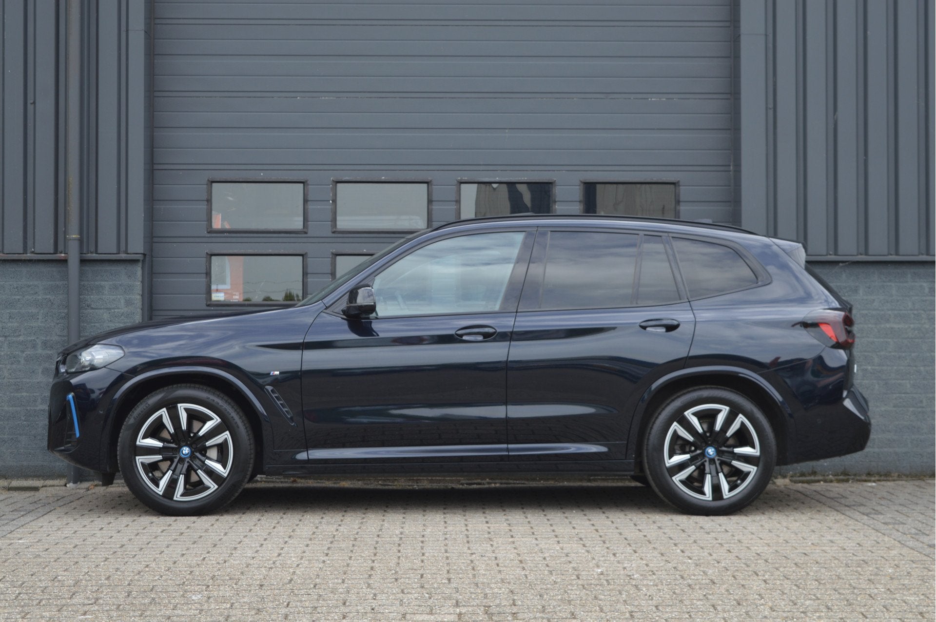 BMW iX3 Executive 80 kWh | SOH 98% | M-PAKKET | PANO | ACC |, Auto's, Automaat, Dealer onderhouden, Achterwielaandrijving, Gebruikt