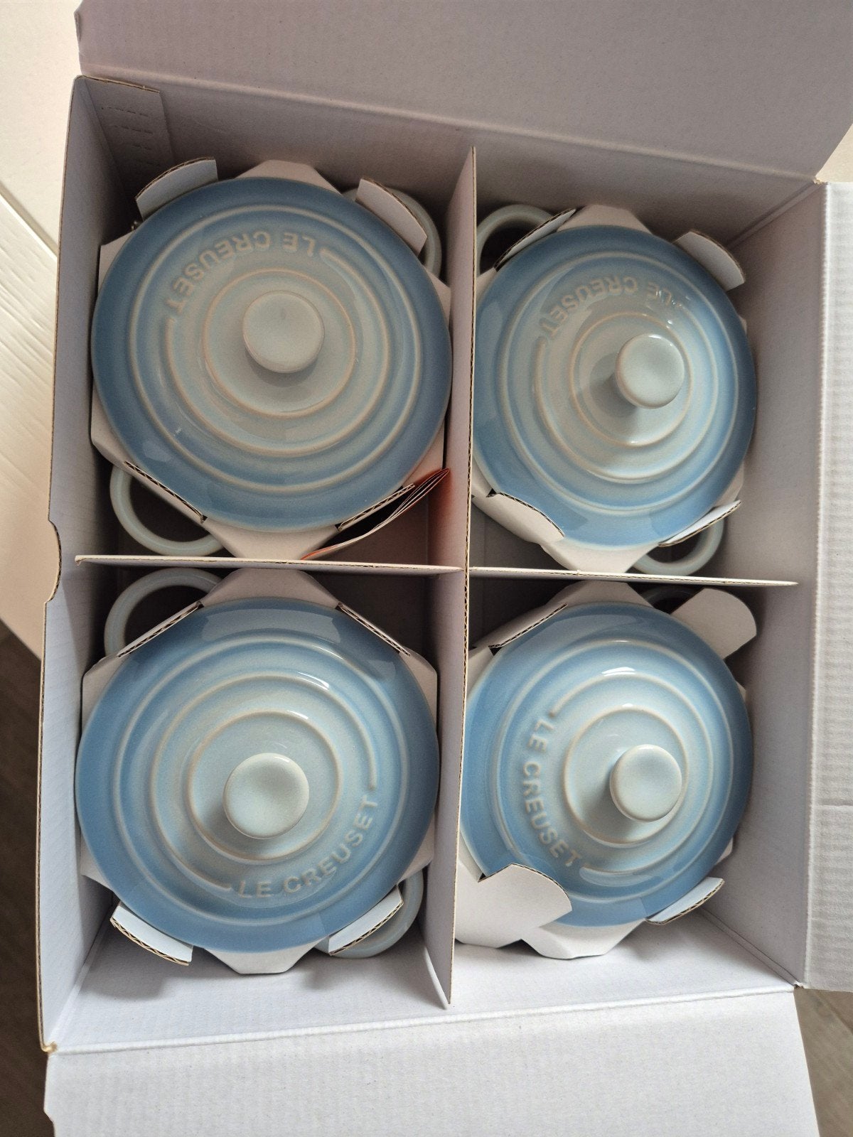 Le Creuset Mini Cocottes - Set van 4 - Coastal Blue, Overige typen, Nieuw, Ophalen of Verzenden, Steen/keramiek