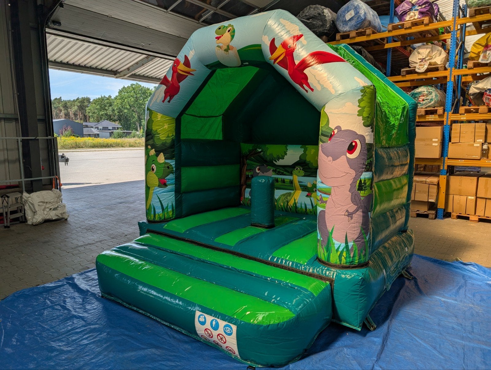 te koop mooi nieuw springkussen jungle 3x3 meter, Hobby en Vrije tijd, Ophalen of Verzenden, Nieuw, Verjaardag