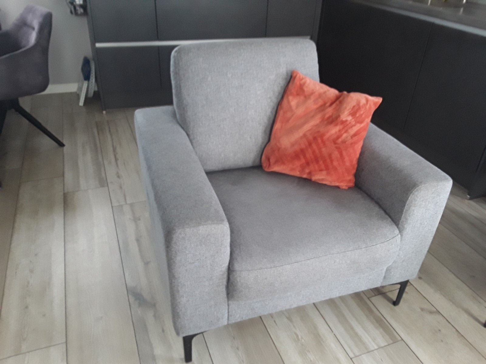 2 grijze stoelen, Ophalen, 75 tot 100 cm