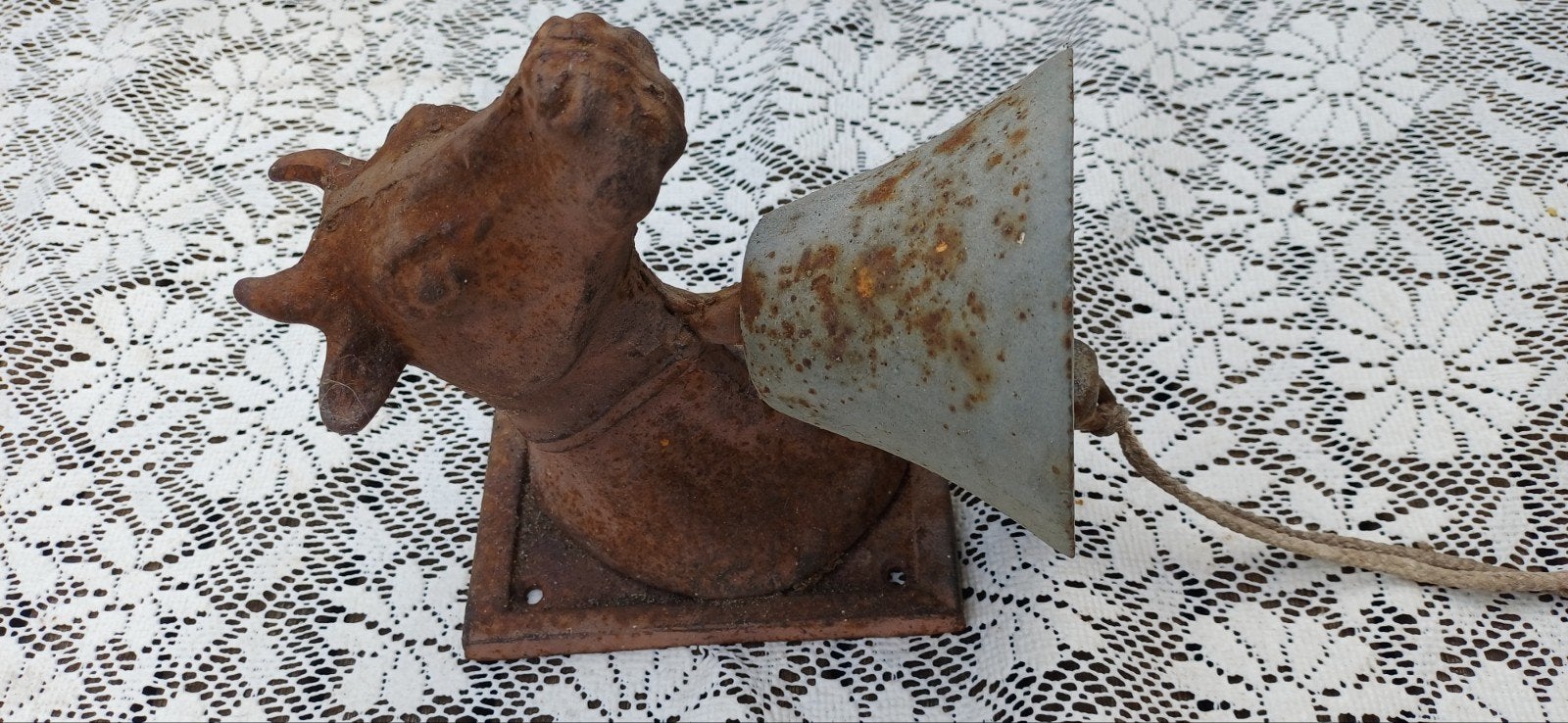 Antieke gietijzeren deurbel met koeienkop, Antiek en Kunst, Ophalen of Verzenden