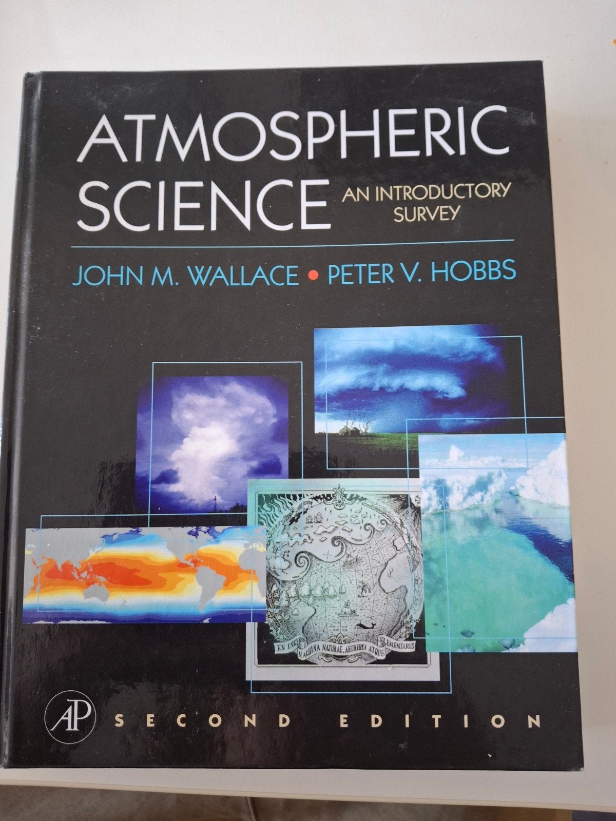 Atmospheric Science, an introductory survey, Ophalen, Zo goed als nieuw