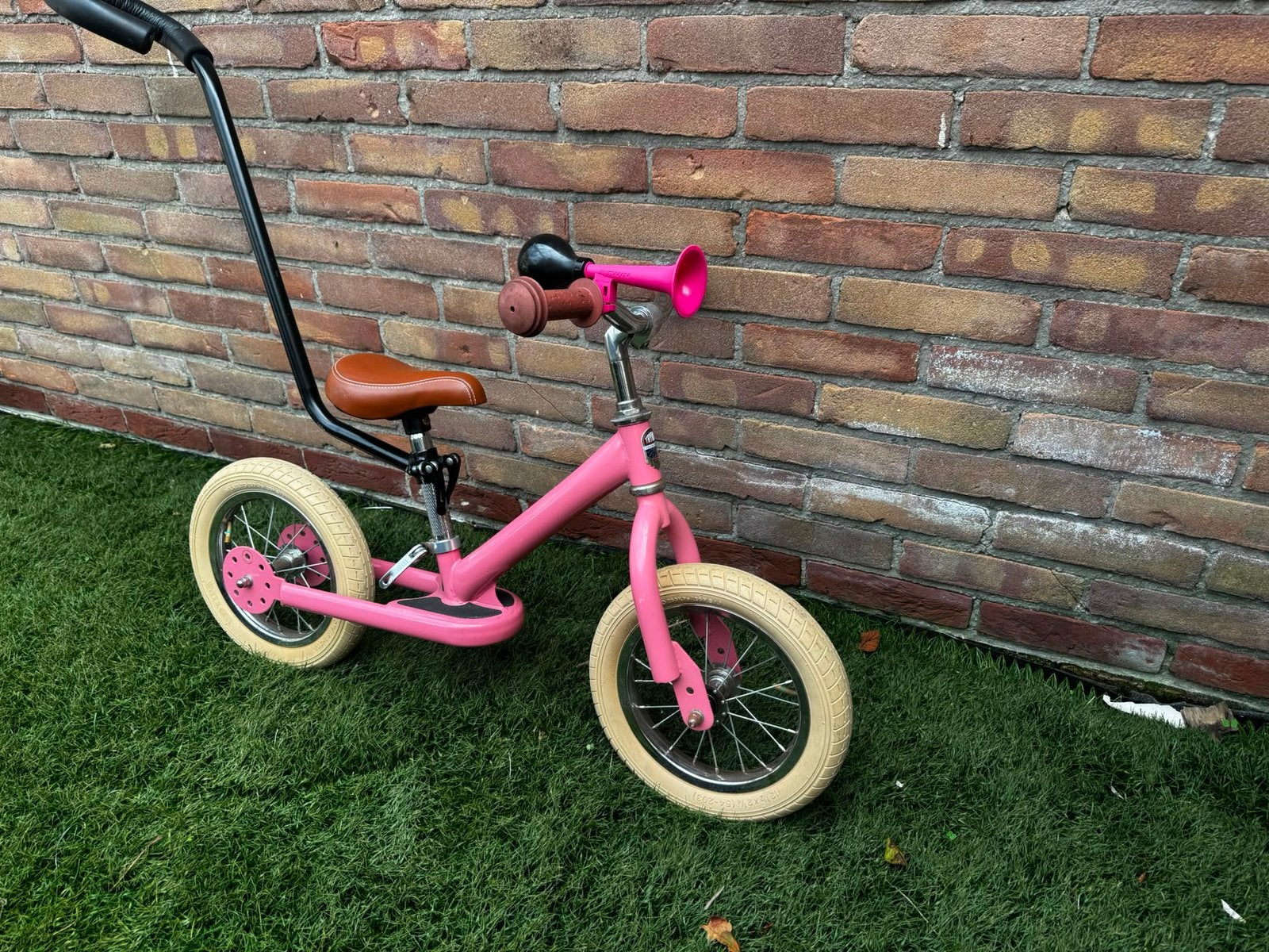 Trybike Steel Vintage roze loopfiets + duwstang, Ophalen, Zo goed als nieuw, Minder dan 16 inch