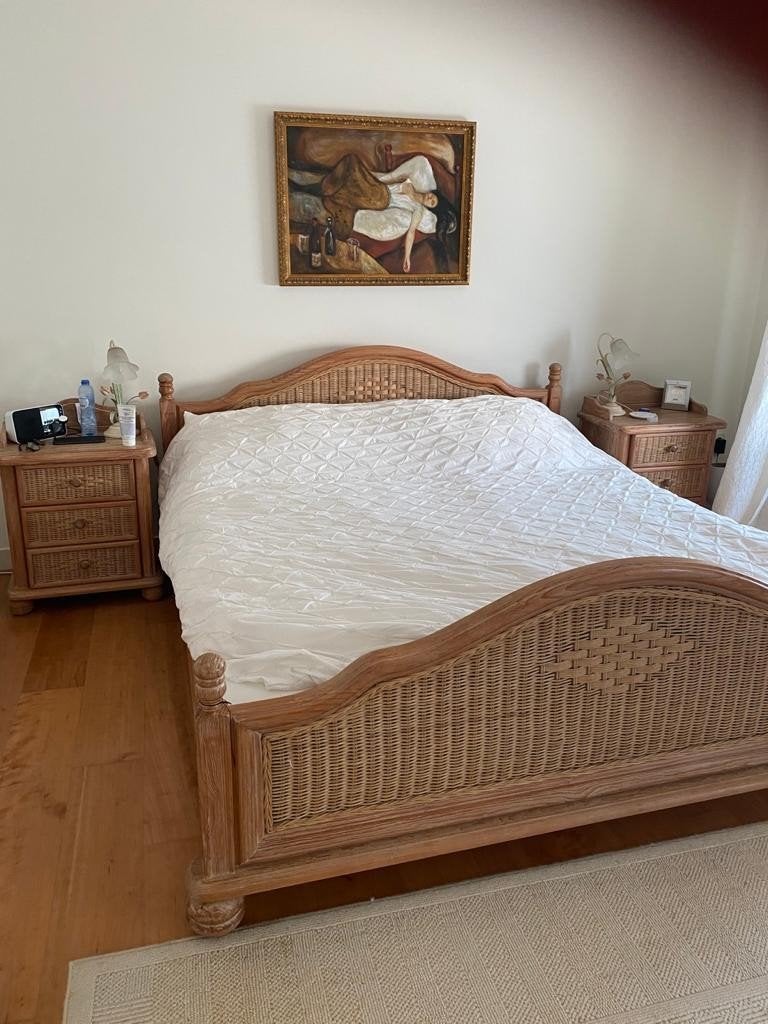 Tweepersoonsbed van rotan en hout, Huis en Inrichting, Ophalen, Bruin, Tweepersoons, Zo goed als nieuw