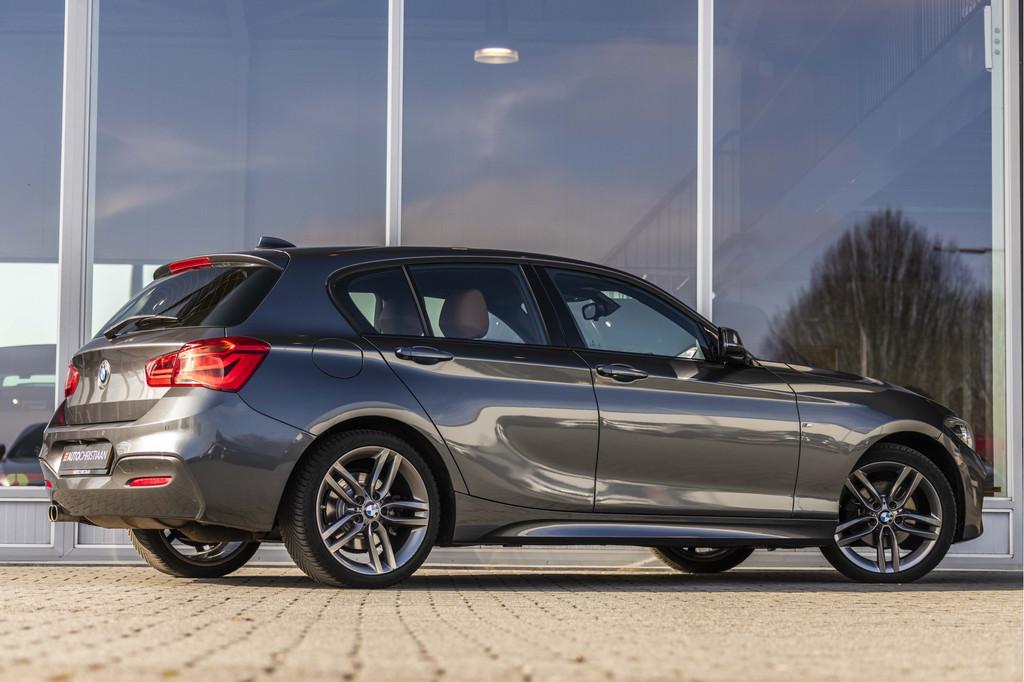 BMW 1-serie 120i M Sport Edition | Leder | Camera | LED, Achterwielaandrijving, Gebruikt, Euro 6, 4 cilinders