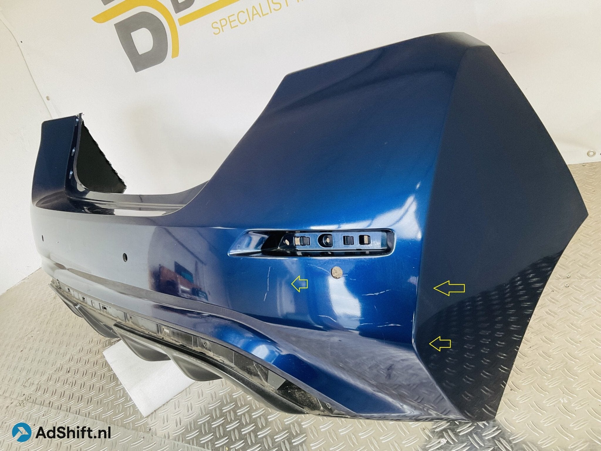 Bumper Nissan Leaf 4xpdc 85022-55H0H Achterbumper 1-E10-1316, Auto-onderdelen, Bumper