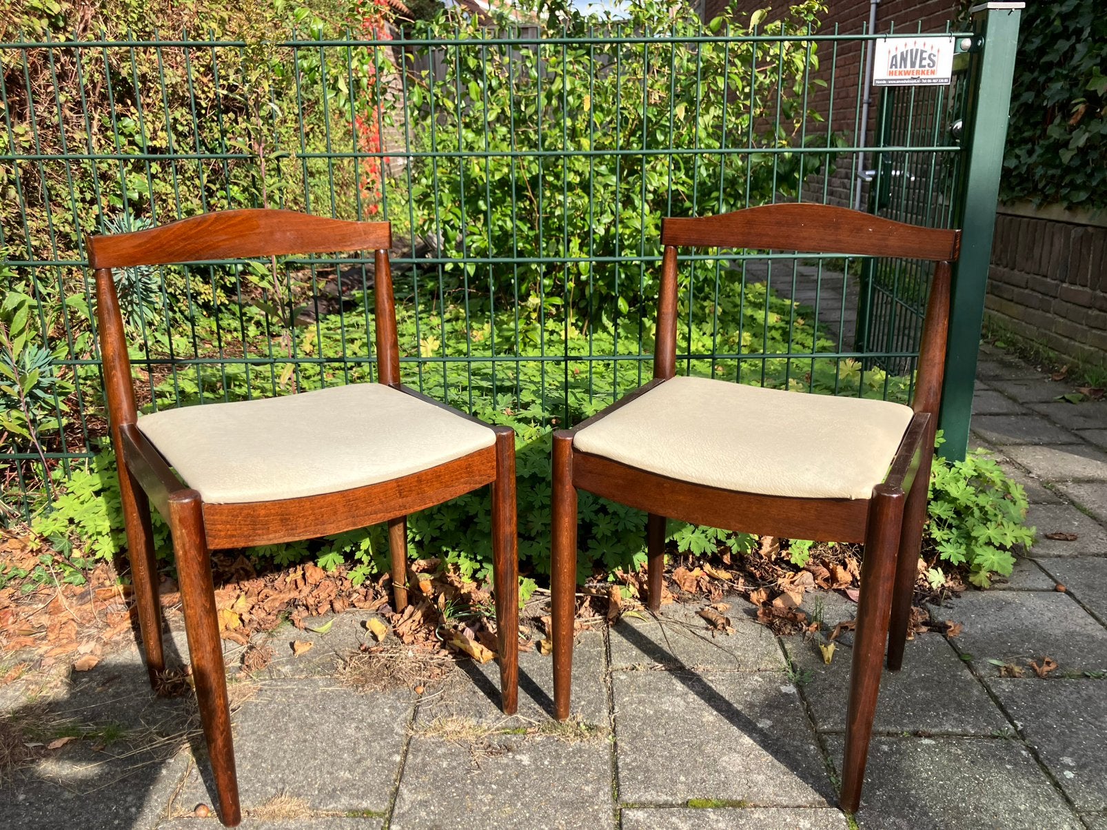 2 vintage stoelen. Jaren 60 design, Ophalen of Verzenden, Zo goed als nieuw, Wit, Twee