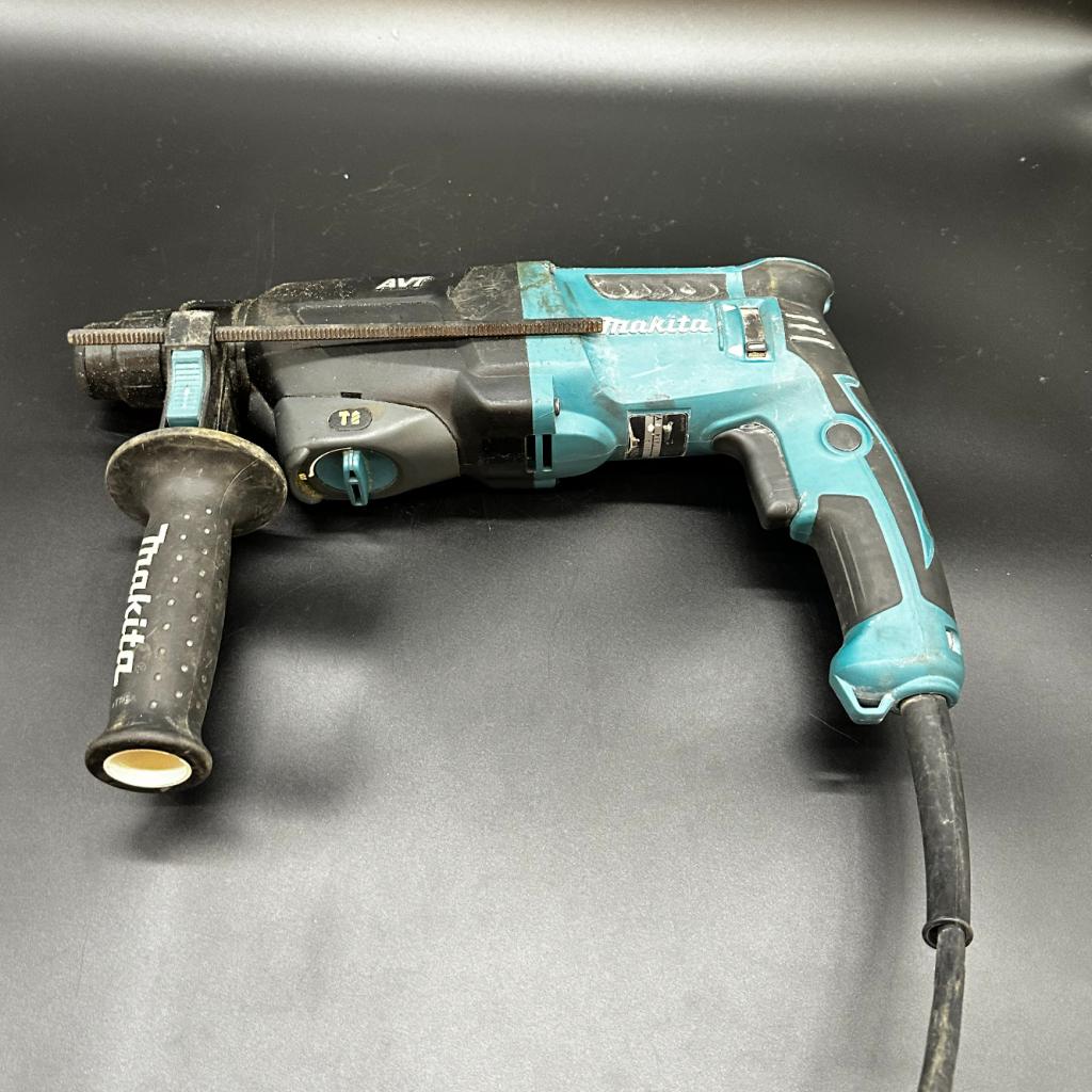 Makita hr2601 Combihamer 800W - Garantie, Caravans en Kamperen, Kampeergereedschap, Zo goed als nieuw