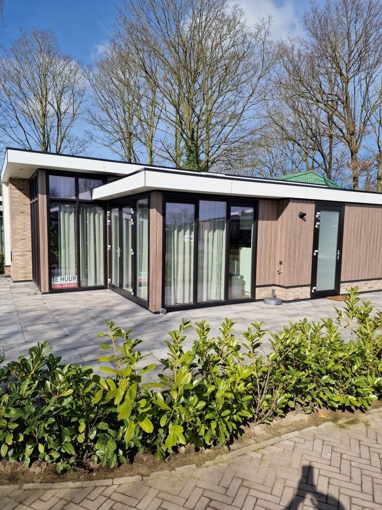 recreatie chalet te huur voor langere termijn per 6 maanden, Open haard, 2 slaapkamers, Recreatiepark, Gelderland en Veluwe