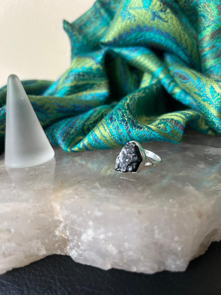 Toermalijn zwart schorl beschermt aura straling zuivert, Zwart, Nieuw, Ophalen of Verzenden, 17 tot 18