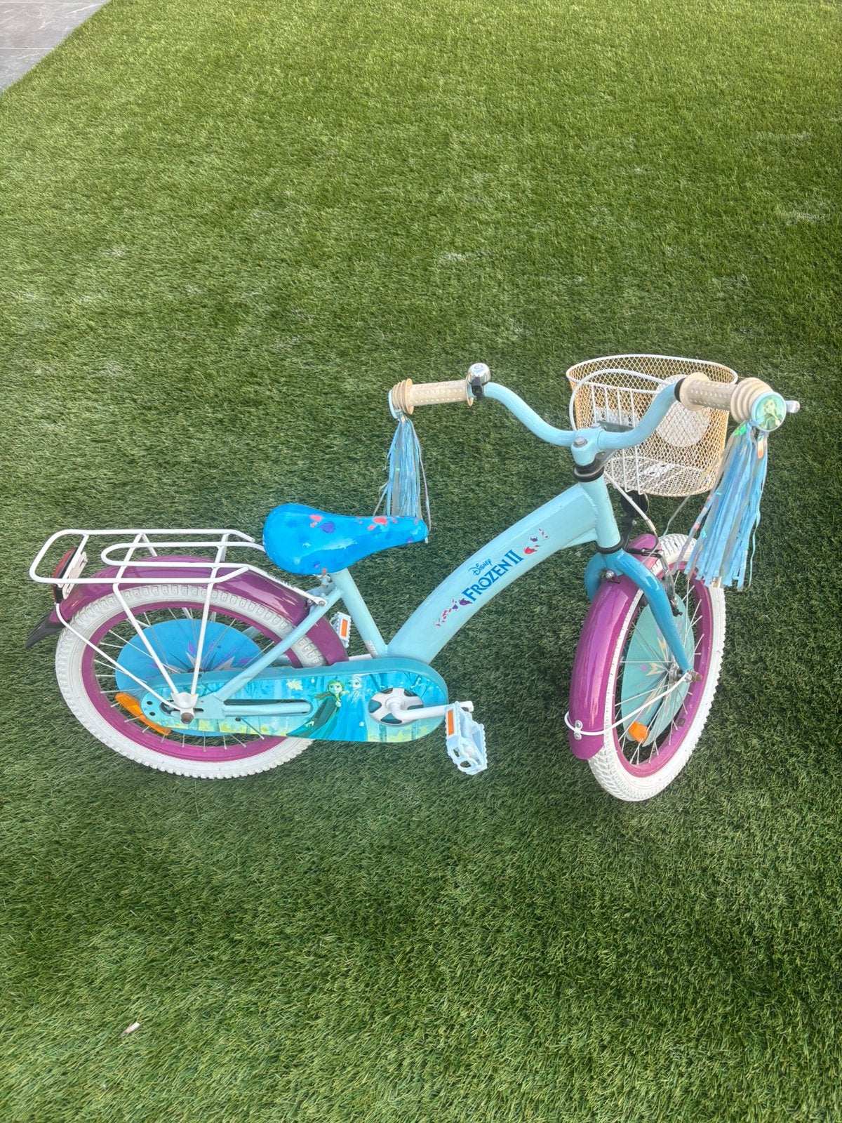 Disney frozen 2 kinderfiets 18 inch, Fietsen en Brommers, Fietsen | Kinderfietsjes, Ophalen, Zo goed als nieuw, Terugtraprem, 16 tot 20 inch