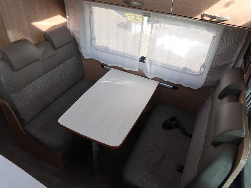Carado A464, Caravans en Kamperen, Campers, Alkoof, Fiat, Treinzit, Buitenlamp