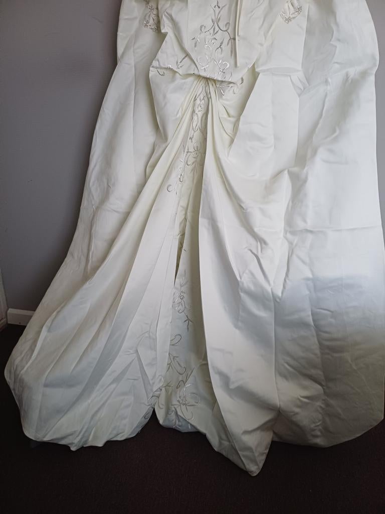 Trouwjapon, Kleding | Dames, Trouwkleding en Trouwaccessoires, Ophalen of Verzenden, Gedragen