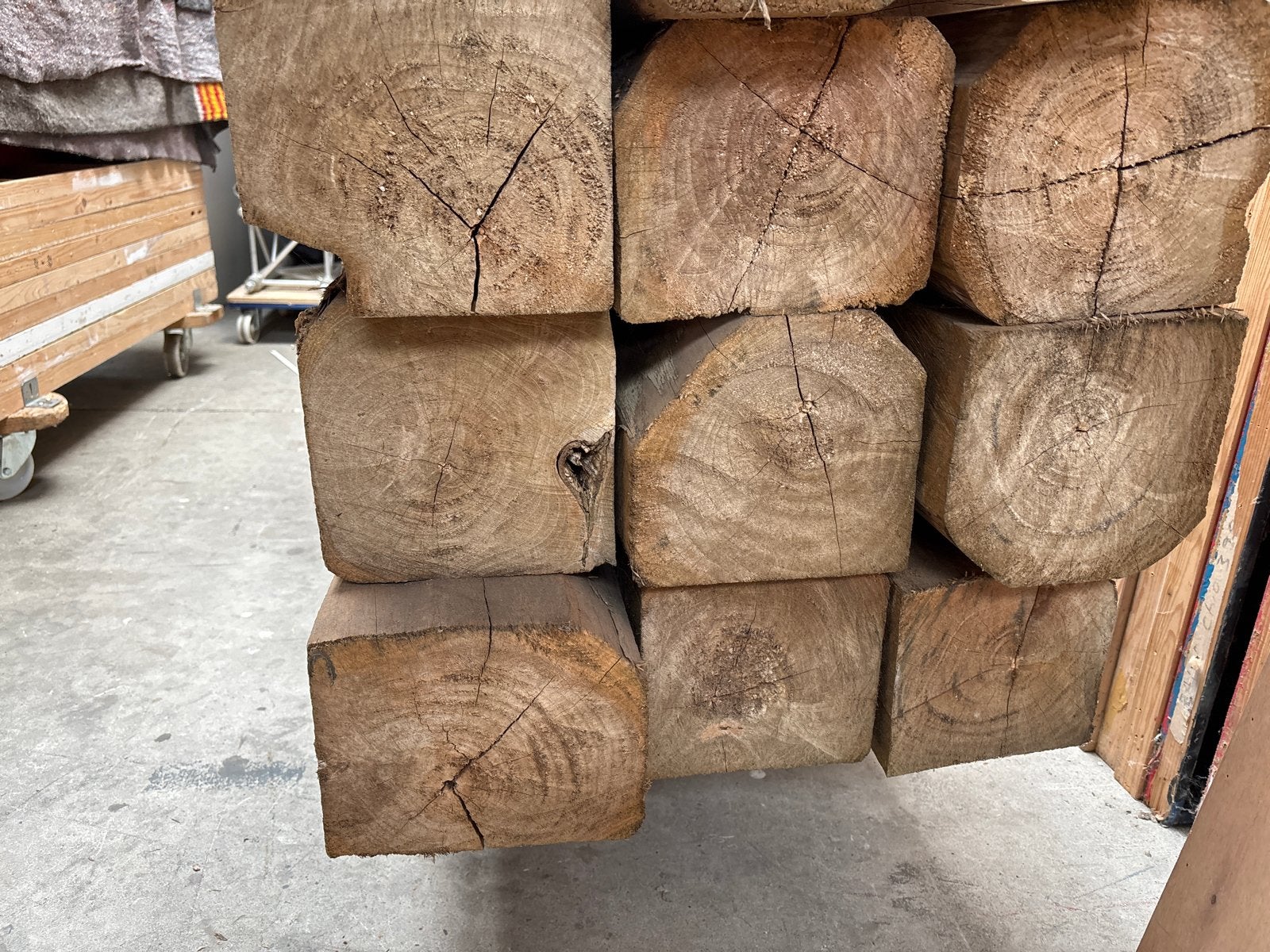 9 stuks Teak houten balken 20x20cm 230 lang, Doe-het-zelf en Verbouw, Ophalen, Gebruikt, 200 tot 250 cm, 50 mm of meer