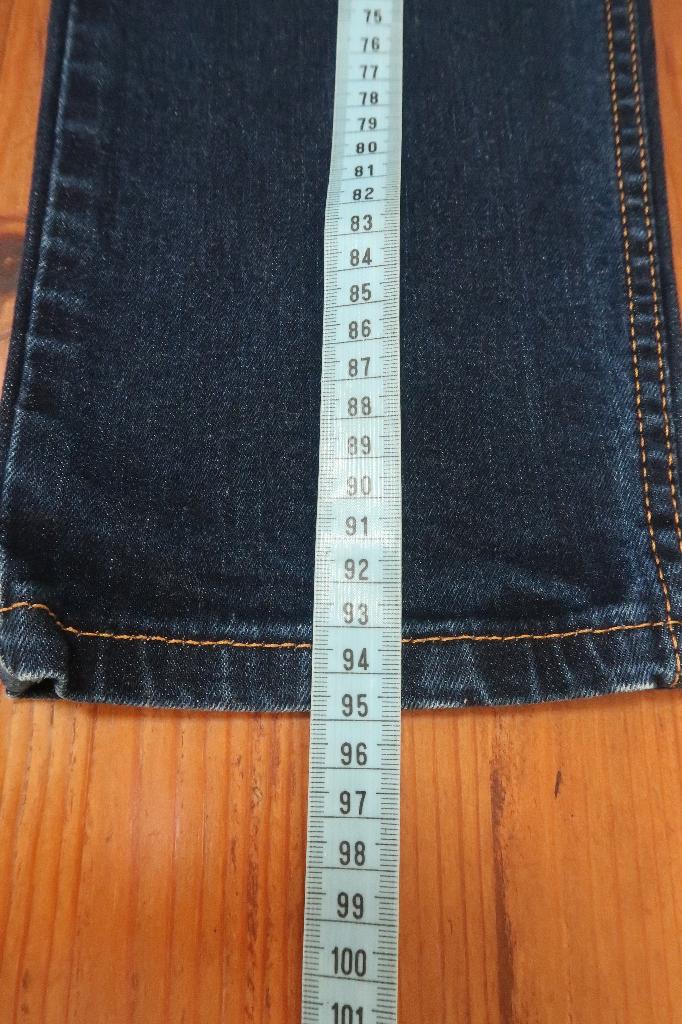 Levis jeans blauw w32 lengte 30, Blauw, Ophalen of Verzenden, Zo goed als nieuw, W30 - W32 (confectie 38/40)