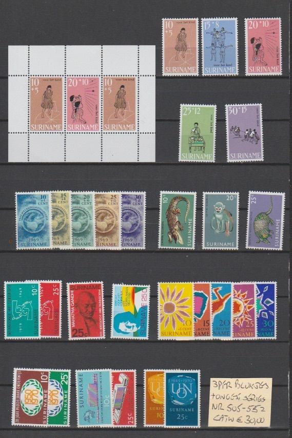 Suriname  3 postfr blokjes+ series nr 505-552, Verzenden, Na 1940, Postfris