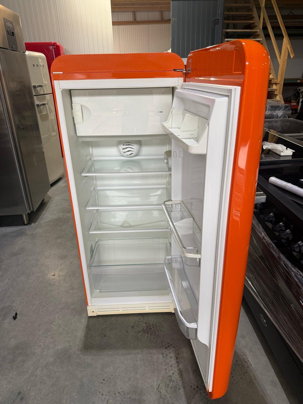 Smeg Jaren '50 Stijl Koelkast Oranje, Witgoed en Apparatuur, 150 tot 200 liter, Bella, Ophalen of Verzenden, Zo goed als nieuw