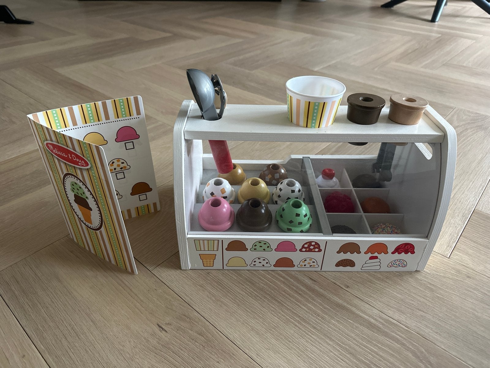 Melissa & Doug Houten IJssalon Speelset, Ophalen, Zo goed als nieuw, Meubelstuk of Keukentje