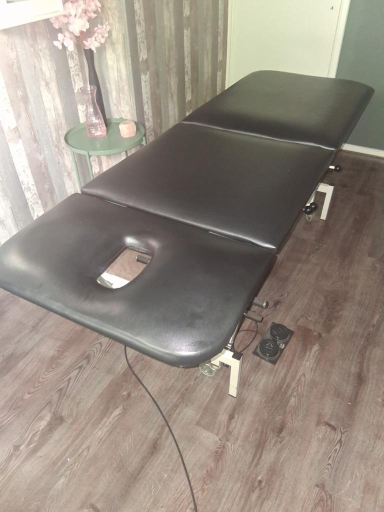 Behandel/ massage tafel, Sport en Fitness, Massageproducten, Ophalen