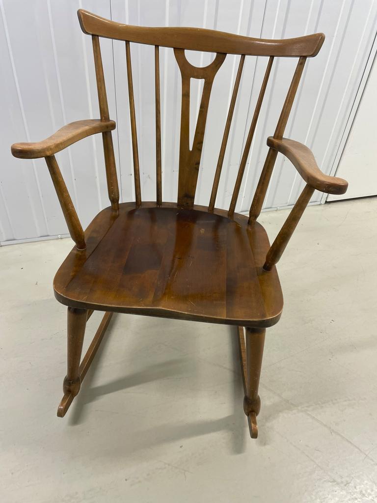 Vintage houten schommelstoel, Antiek en Kunst, Antiek | Meubels | Stoelen en Banken, Ophalen