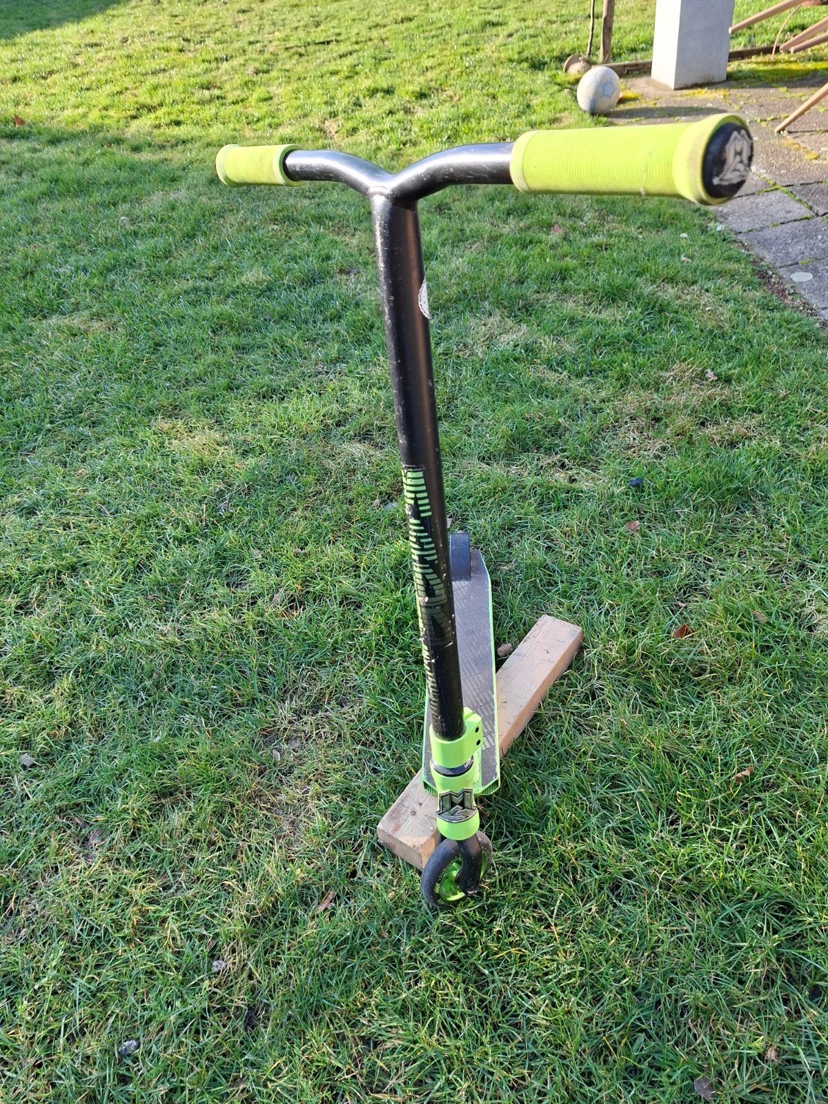 2 Madgear steps - Blauw en Groen, Fietsen en Brommers, Steps, Ophalen of Verzenden, Gebruikt, Gewone step, Madgear