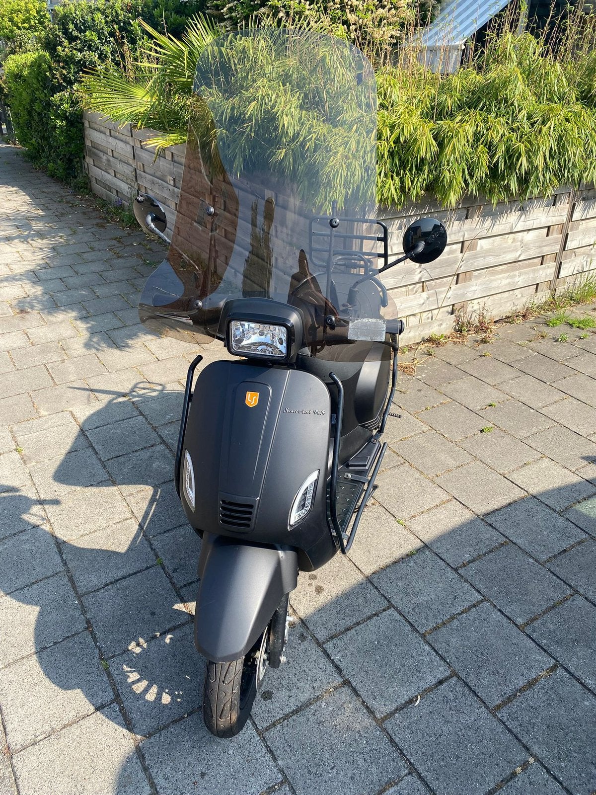 La souris, Ophalen, Zo goed als nieuw, Benzine, Overige merken