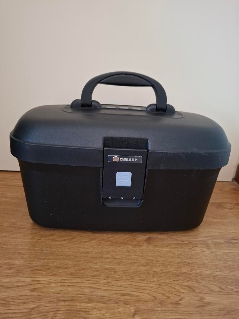 Delsey Hardcase Beautycase Zwart met Slot, Sieraden, Tassen en Uiterlijk, Beautycases, Ophalen, Gebruikt, Zwart, Met slot