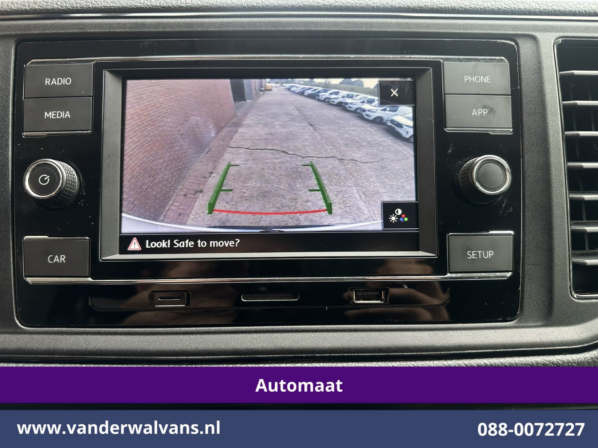 Volkswagen Crafter 2.0 TDI 141pk L3H2 L2H1 inrichting Euro6, Stof, Gebruikt, 4 cilinders, Volkswagen