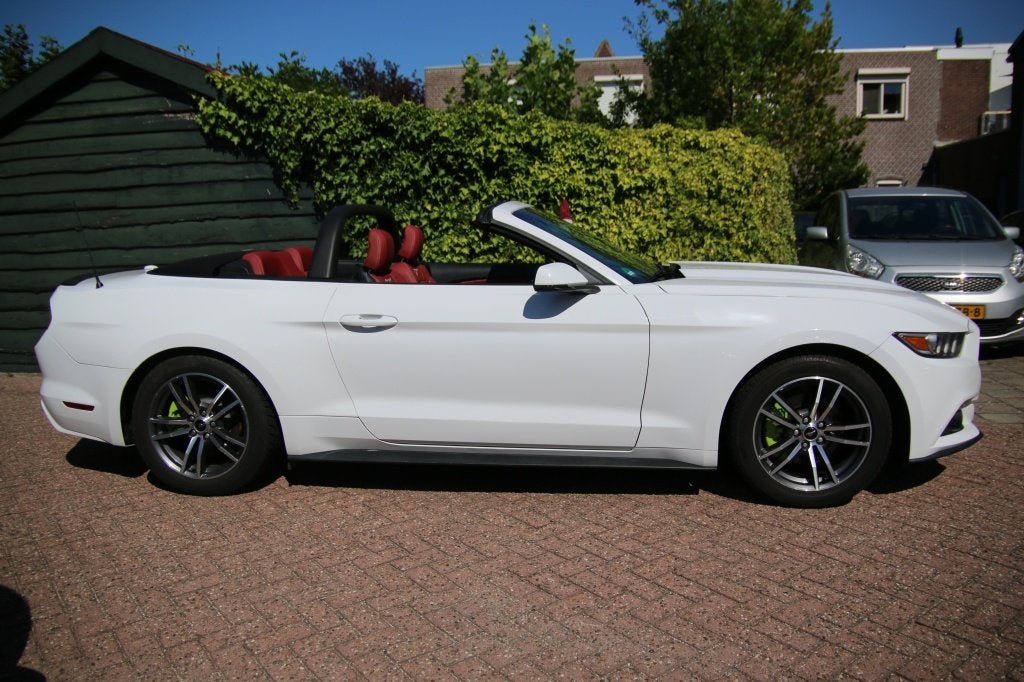 Ford Mustang ECOBOOST Onbekend (bj 2015, automaat), Auto's, Ford, Automaat, Gebruikt, Euro 6, 4 cilinders