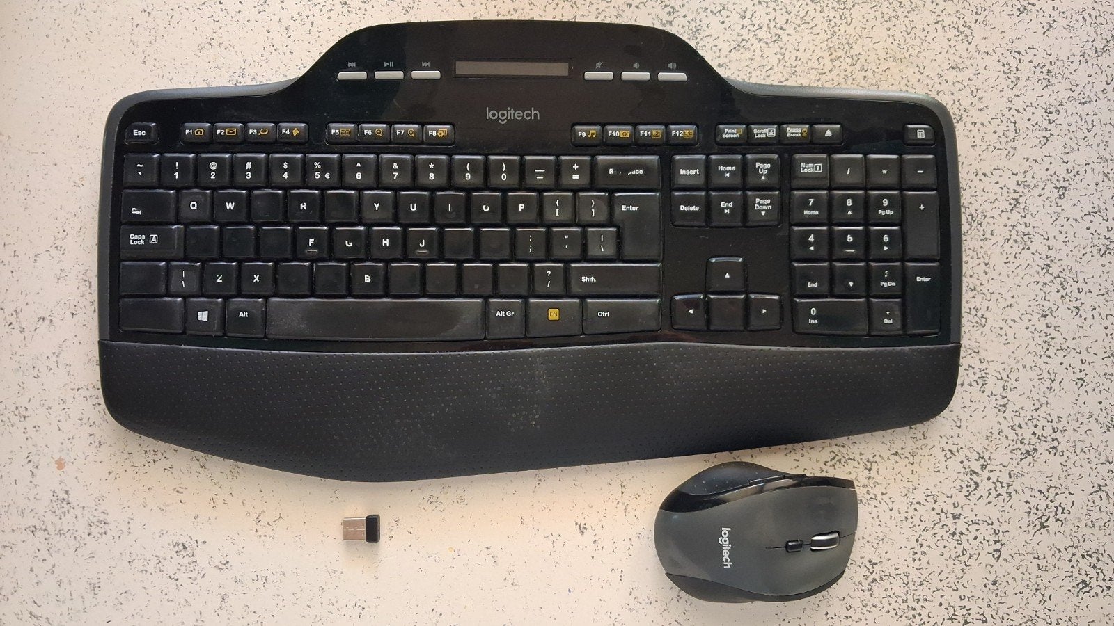 Logitech MK710 Draadloos Toetsenbord & Muis Set, Ophalen, Gebruikt, Logitech, Draadloos