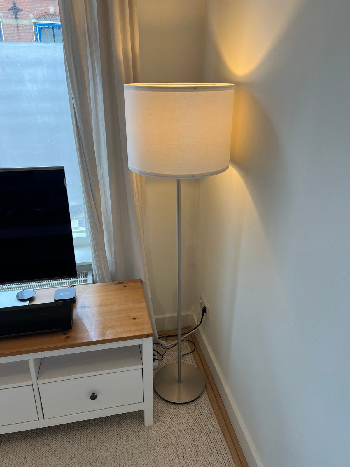 Ikea Ringsta / Skaftet staande lamp met stoffen kap, Ophalen, Zo goed als nieuw, Metaal, 150 tot 200 cm