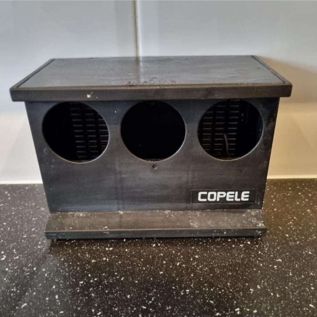 Copele Voerbakken, Geslacht onbekend, Kropper