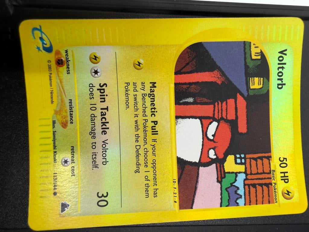 Voltorb Pokémon Kaart - 113/144 - Basic Pokémon, Ophalen of Verzenden, Gebruikt, Losse kaart