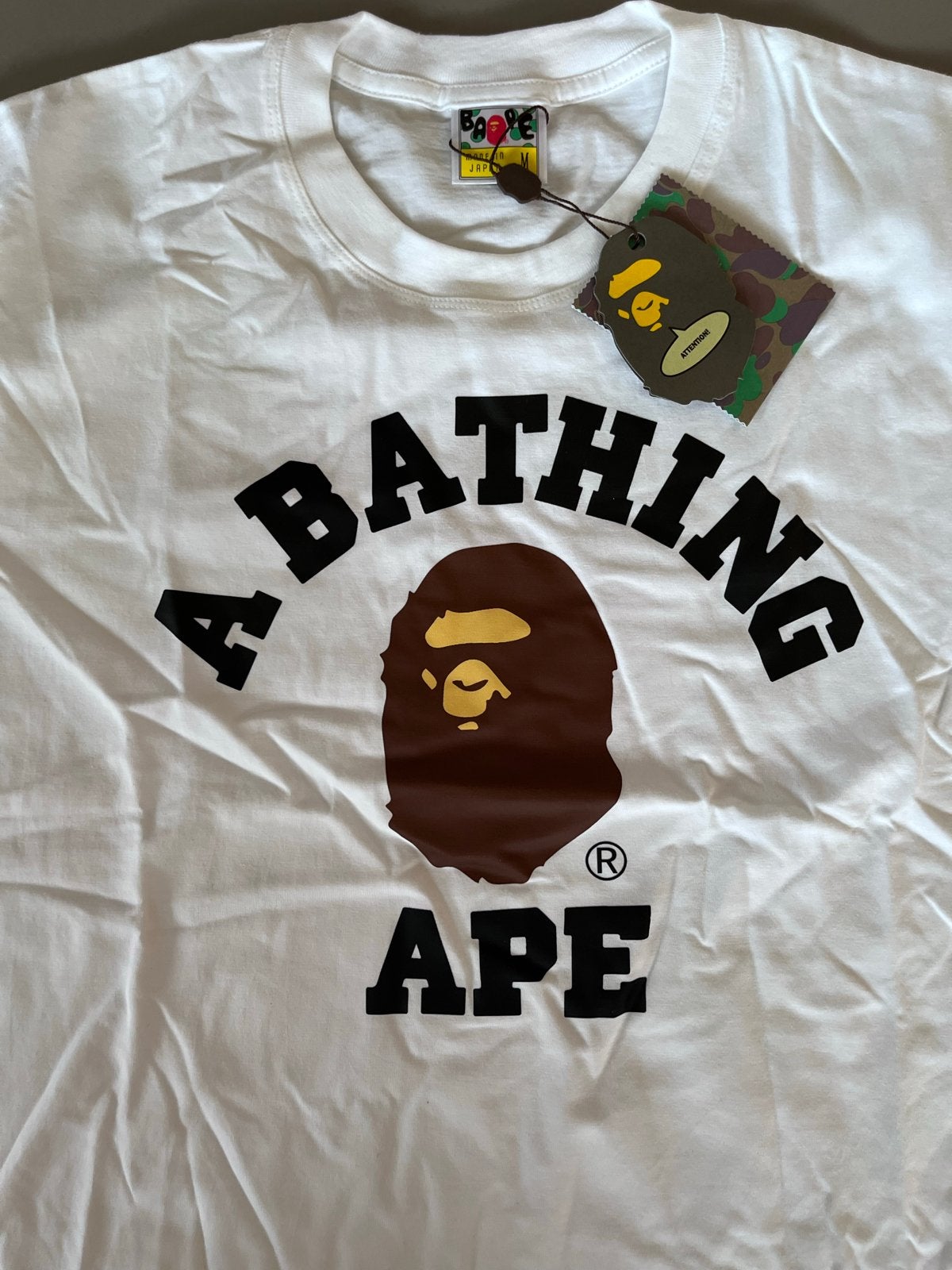 A Bathing Ape BAPE College T-shirt Wit Maat M, Ophalen of Verzenden, Nieuw, Maat 48/50 (M), Wit