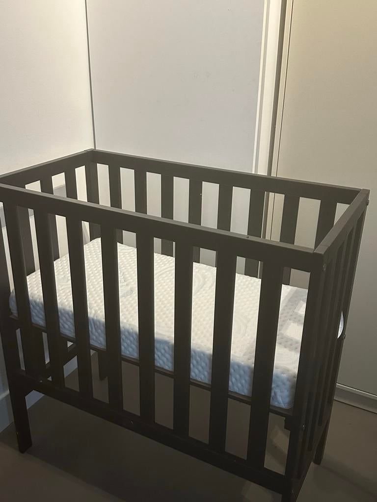 Twf baby bed inclusief matras nieuw, Ophalen of Verzenden, Nieuw, Ledikant