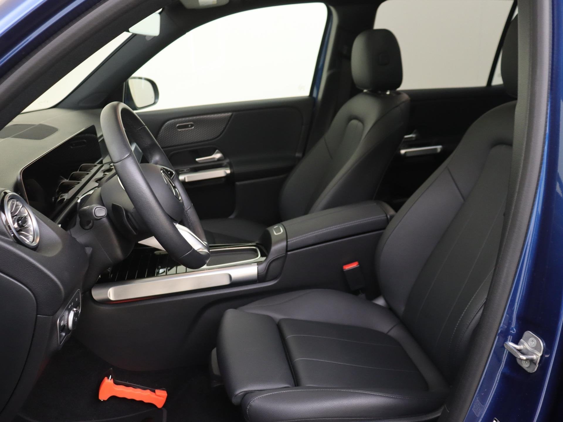 Mercedes-Benz EQB 250+ Luxury Line LIMITED 71 kWh Premium Pa, Auto's, Dealer onderhouden, 2005 kg, Gebruikt, Blauw