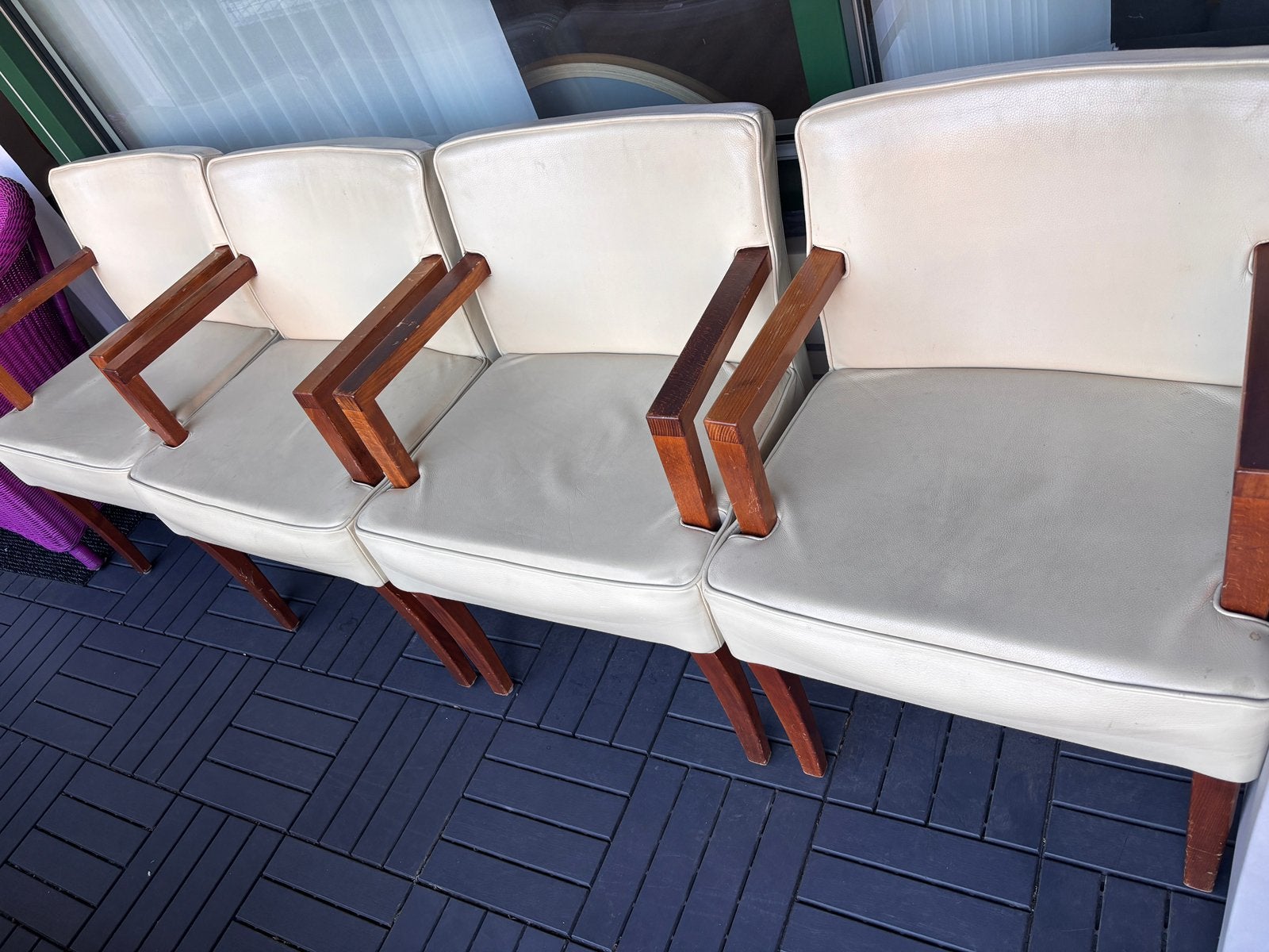 4 Crèmekleurige fauteuil met houten armleuningen/4 chair, Ophalen, Gebruikt, Overige kleuren, Eén