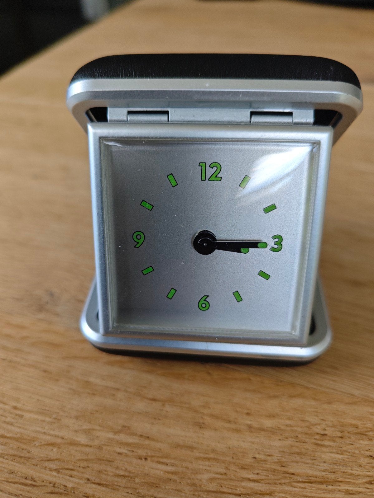 reiswekker met alarmfunctie, Ophalen, Gebruikt, Analoog, Zilver