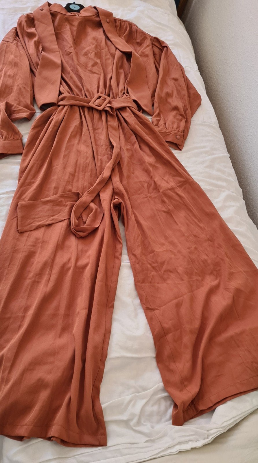 Stijlvolle oranje jumpsuit met ceintuur - Maat L, Kleding | Dames, Overige kleuren, Maat 42/44 (L), Nieuw, Ophalen of Verzenden