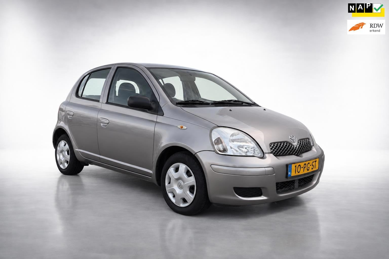 Toyota Yaris 1.3 VVT-i Idols|Airco|unieke km stand, Voorwielaandrijving, Gebruikt, 4 cilinders, 400 kg